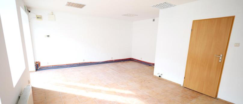 Ełk- lokal usługowy w centrum, na sprzedaż