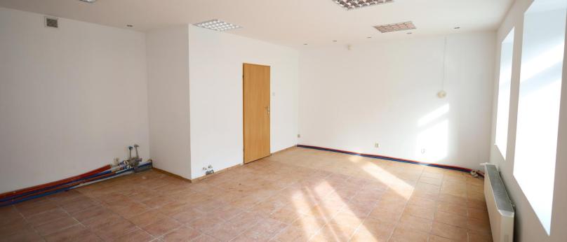Ełk- lokal usługowy w centrum, na sprzedaż