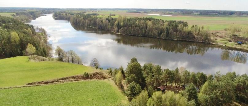 Działka z linią brzegową jeziora Bolesty, gm. Raczki 